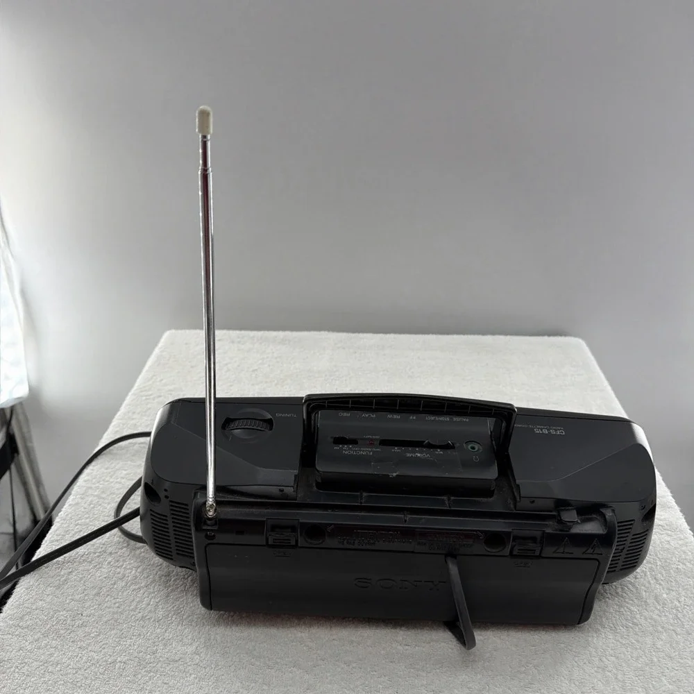 Sony CFS-B15 AM/FM Radio Cassette Recorder Portable Boombox Stereo - TESTED -
